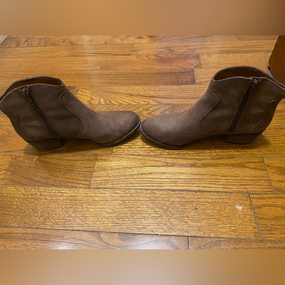 Lucky Brand Leather Ankle Boots | Size 6 | Brown | [LIKE NEW] - Picture 6 of 8